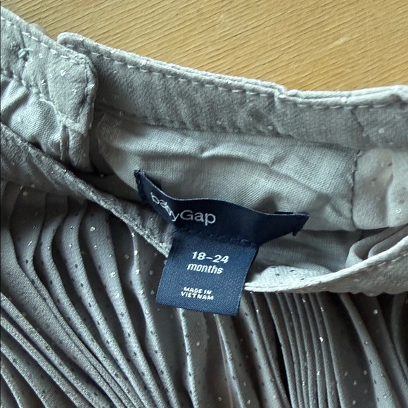 Baby gap sparkle silver polka dots Elegant Gray Pleated Kids Dress - Picture 3 of 6